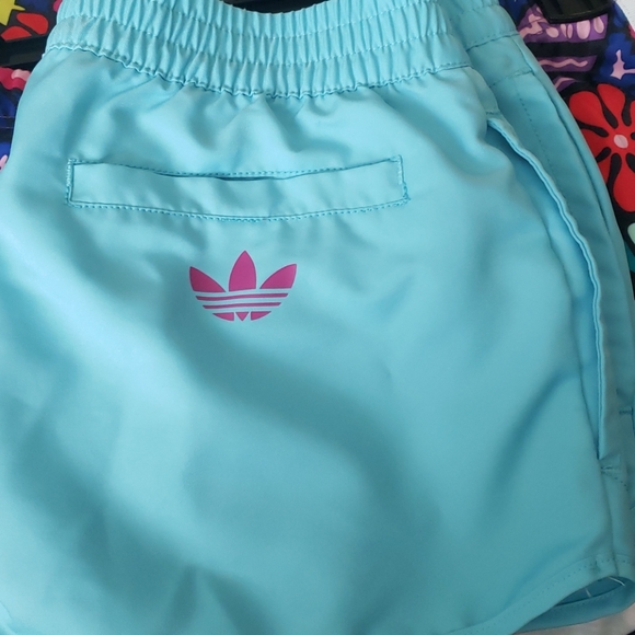 Adidas shorts - Picture 5 of 6